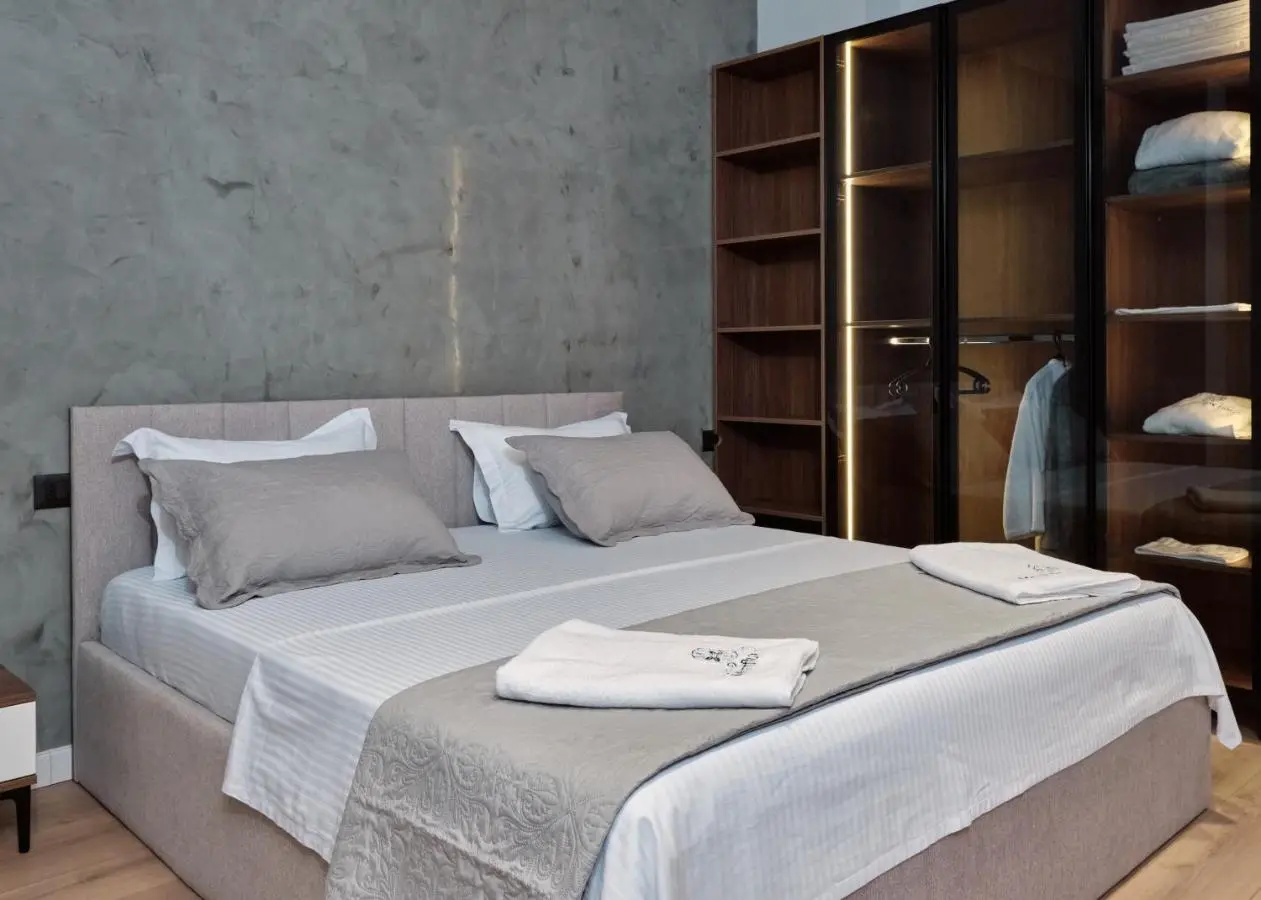 Montflux Hotel