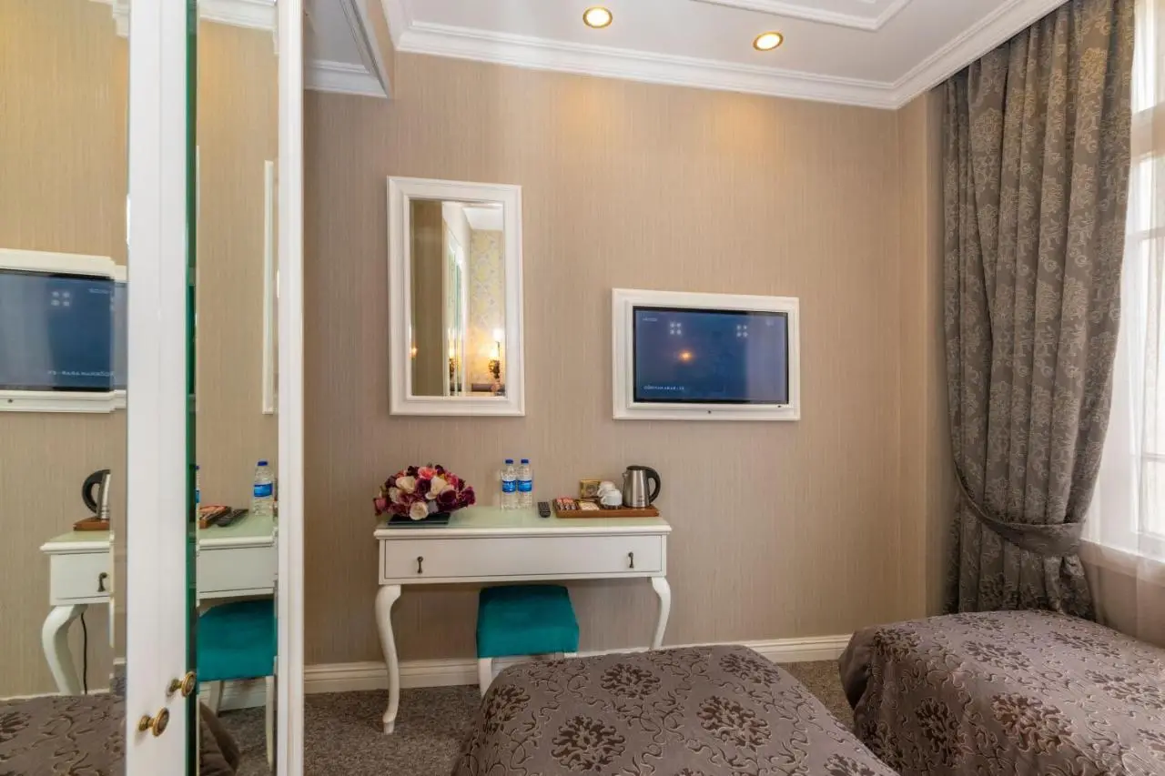 Alpek Hotel