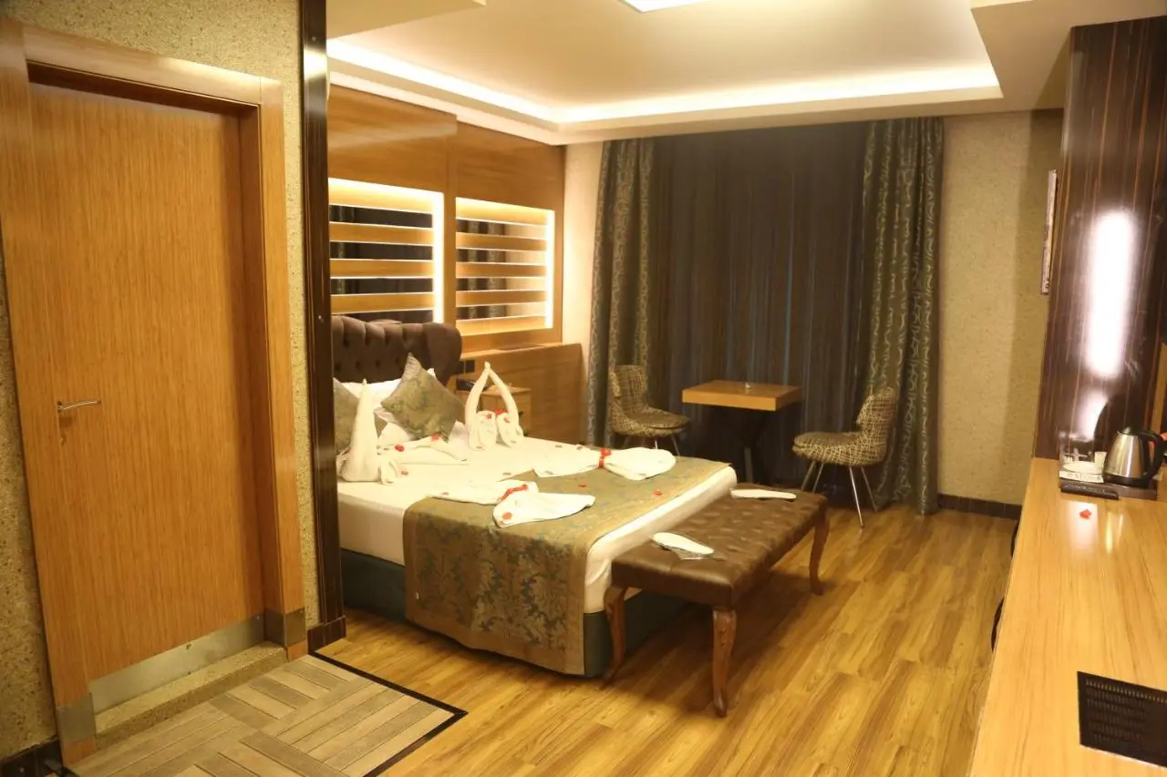 Gumus Palace Suites