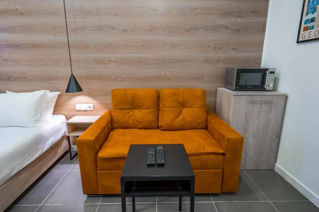 8 Rooms Apartotel On Meidan
