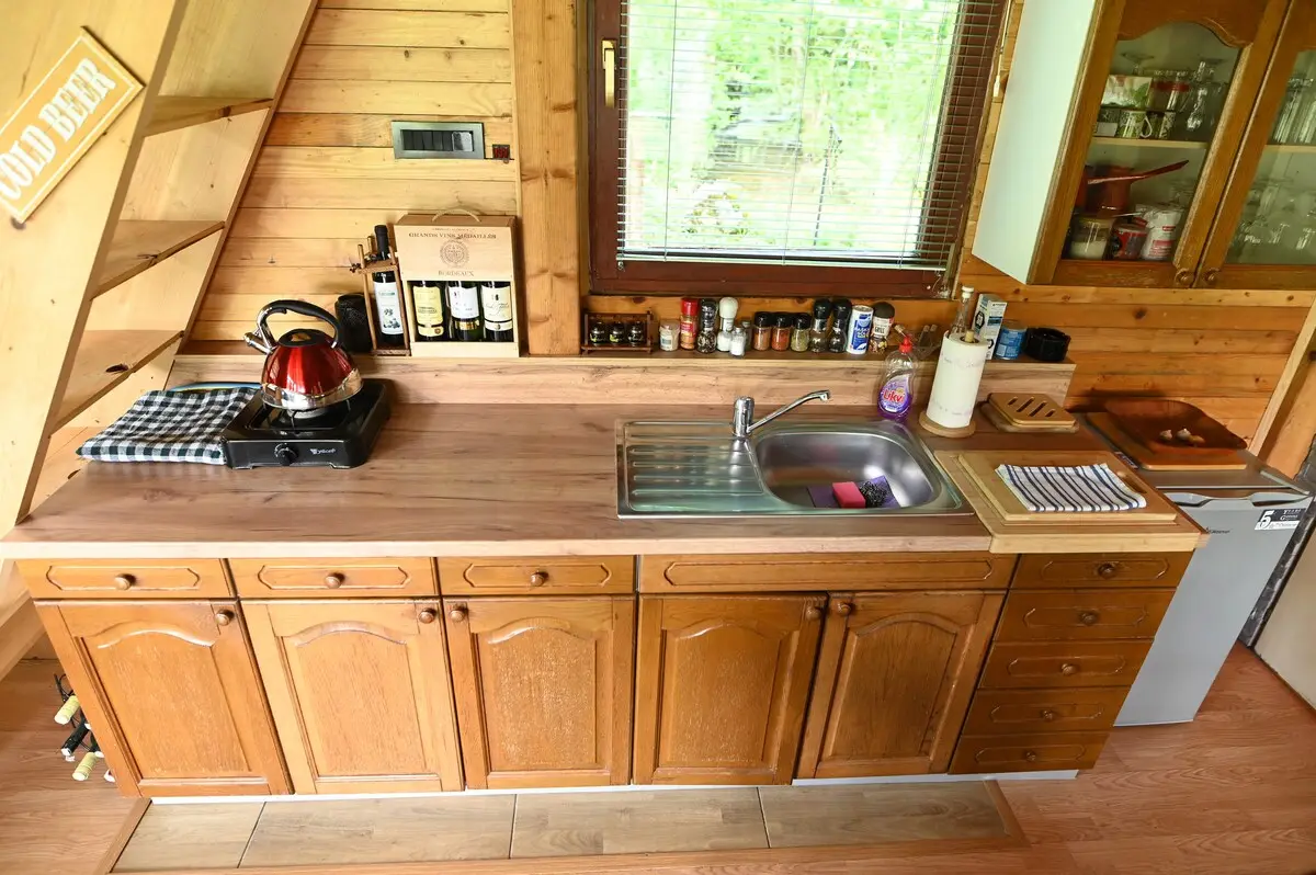 Nina's Cabin