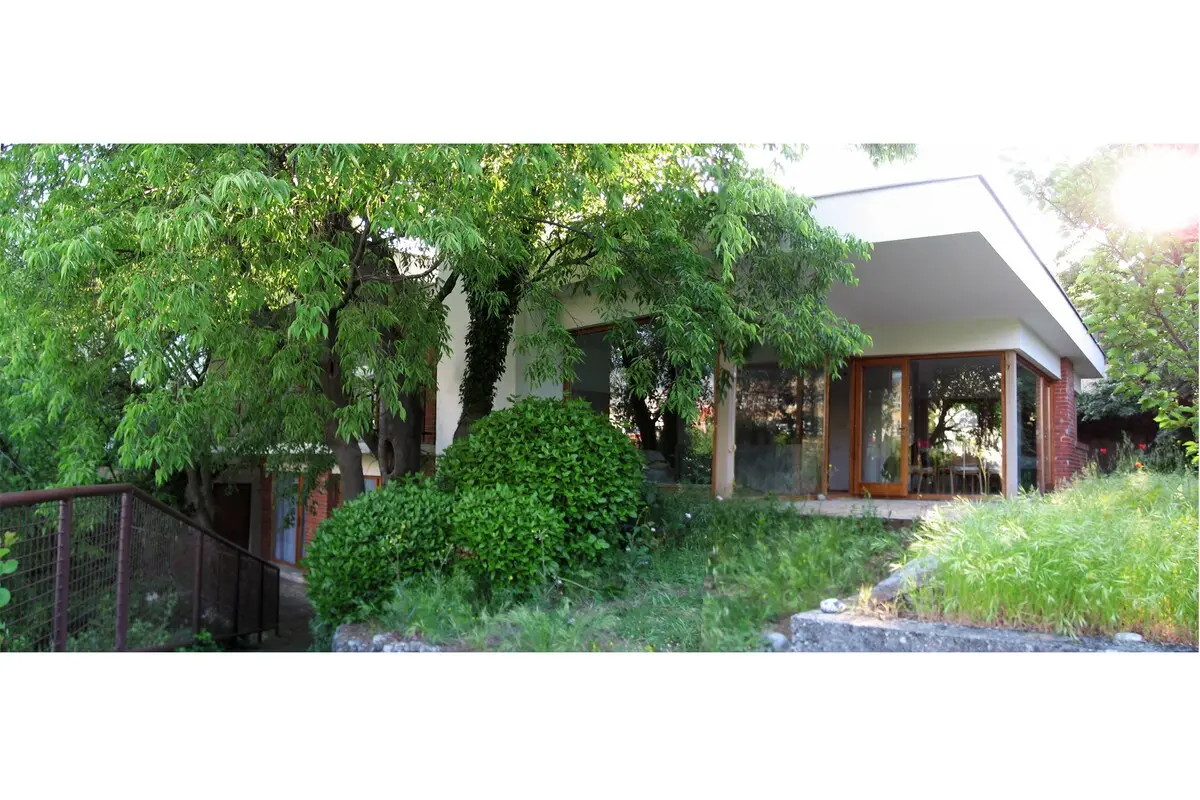 Vila Glass House