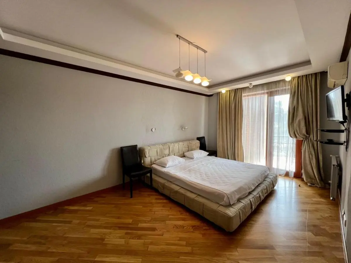 Promenade 2 BDR Apartment