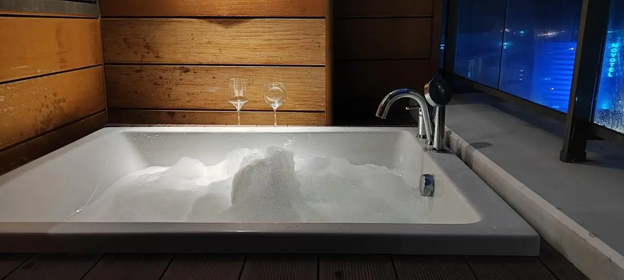 Exquisite Ottomare Suites