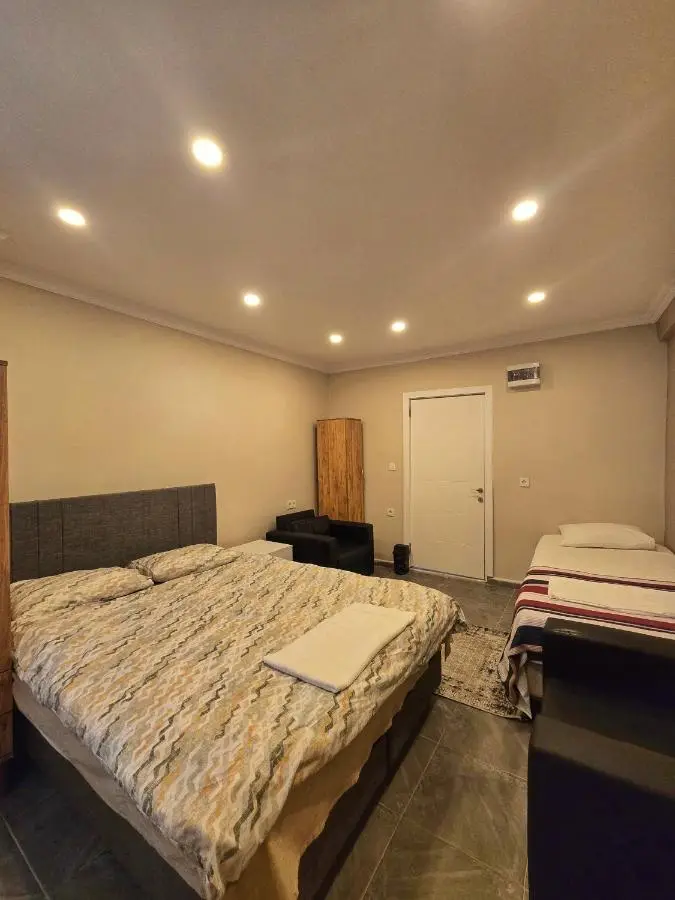 White Lotus Suites