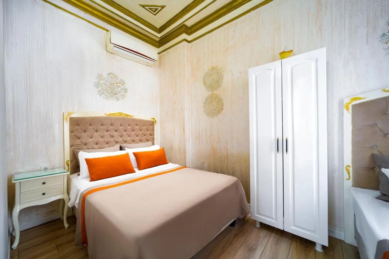 Alhambra Apart Hotel
