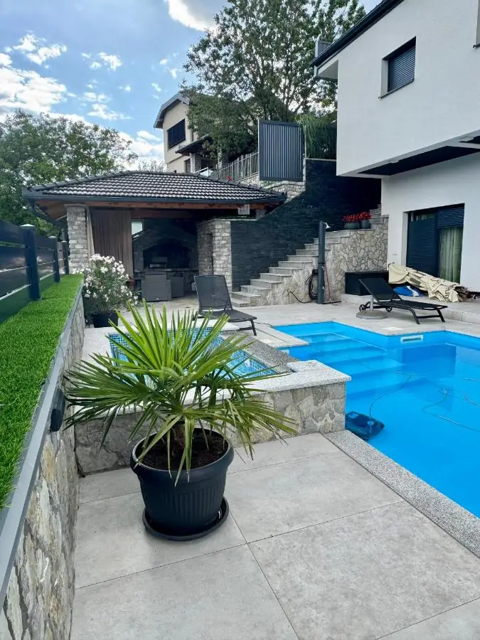 Villa Kula