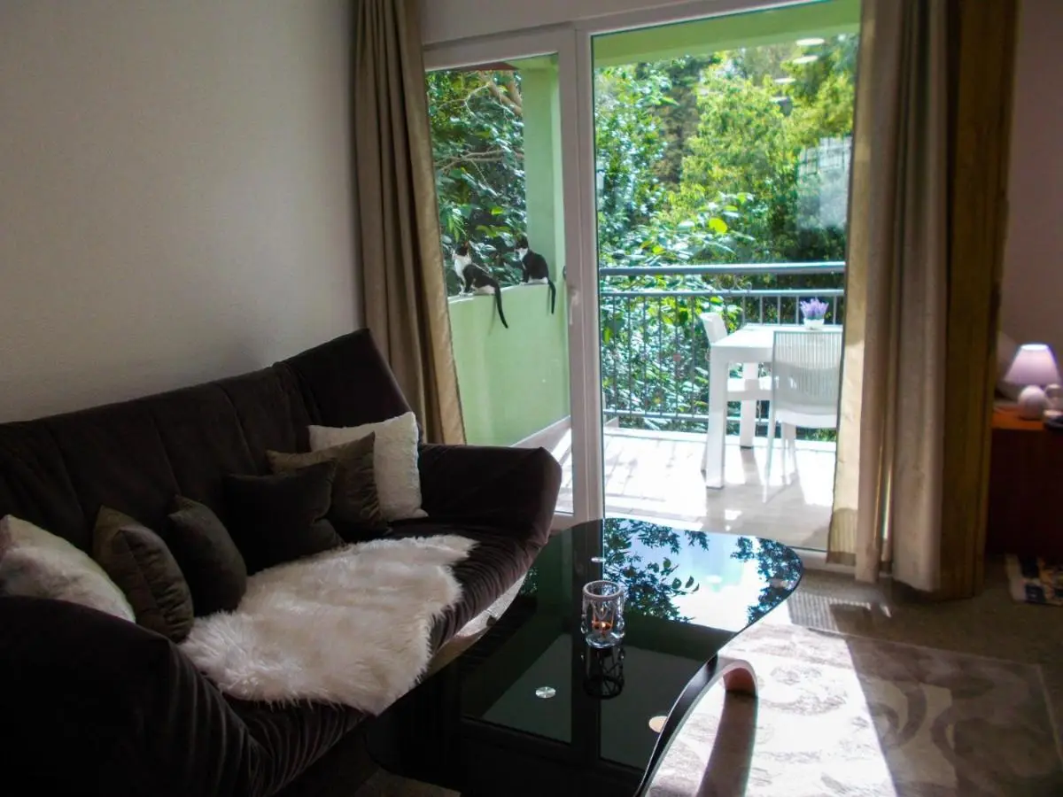 Kovac Riverfront Apartments