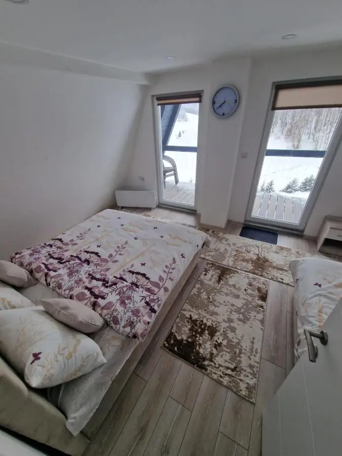 Weekend house NEST Bjelašnica
