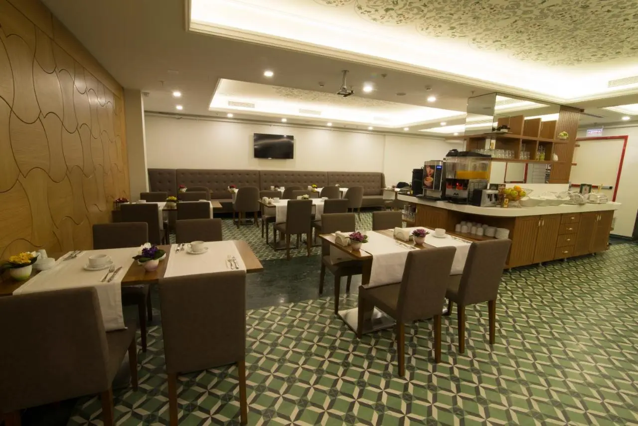 Cumbali Plaza Hotel