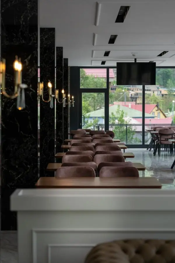 Demederon Hotel