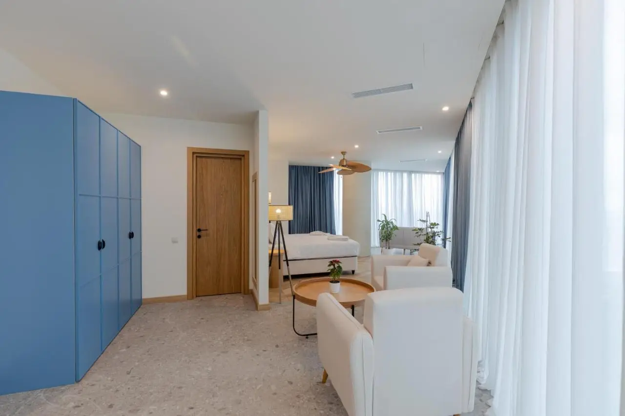 MiraMar Luxury Residences