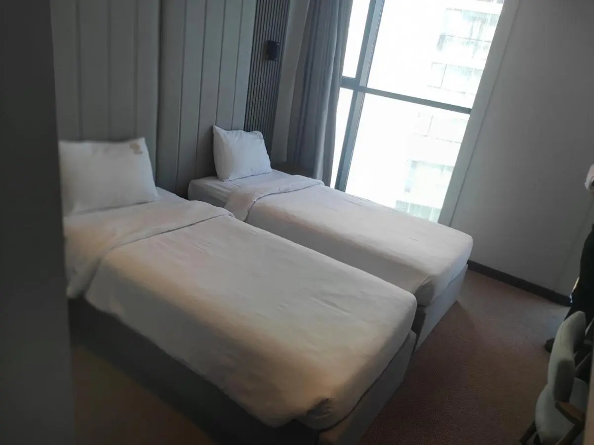SHERLOCK HOMES HOTELS