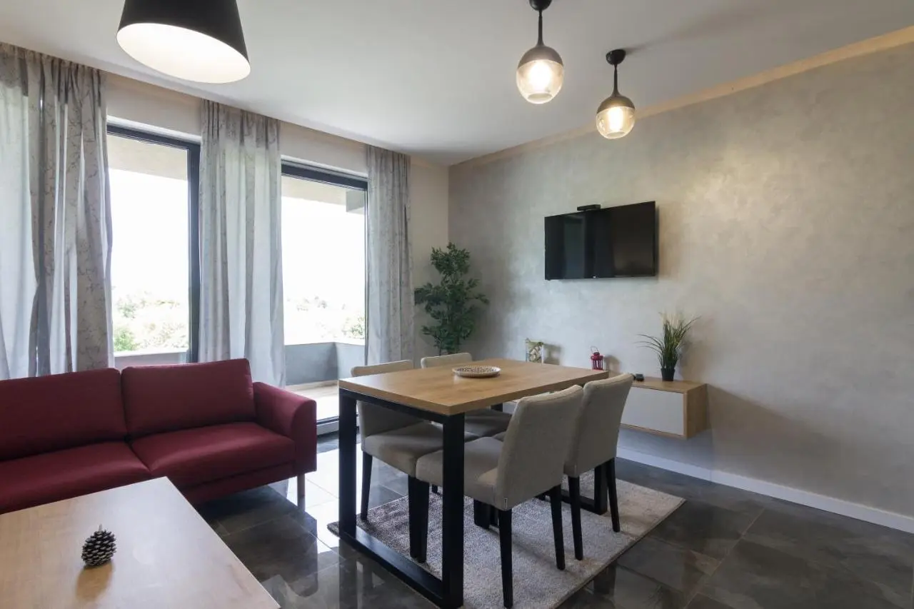 Deluxe Feliciano Apartments