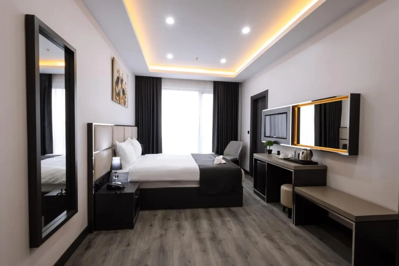 Meyzi Hotel