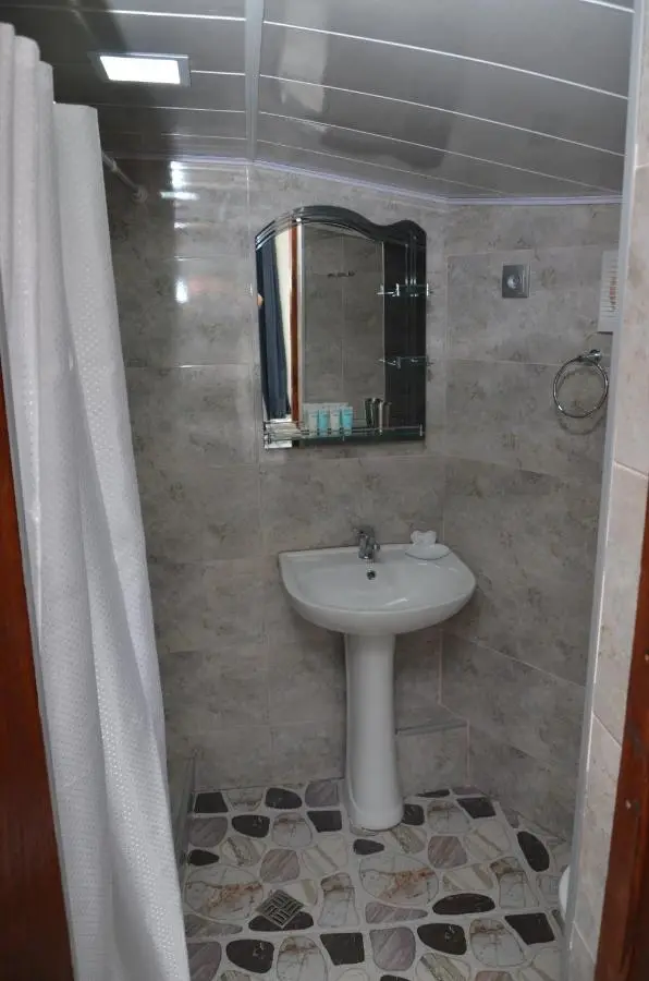 Guest house UTA