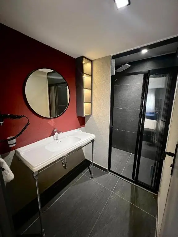 Abone Suites