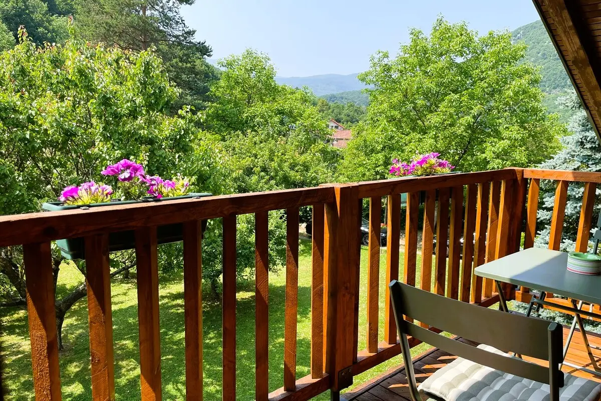 4000m2 Private Riverside Estate