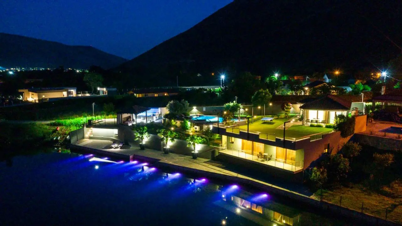 Villa Ana