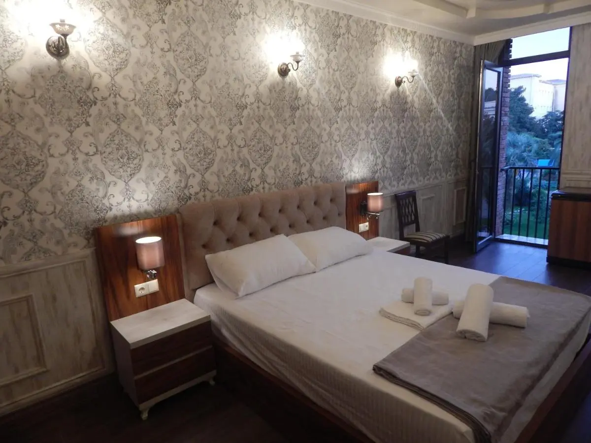 MELINI Boutique Hotel