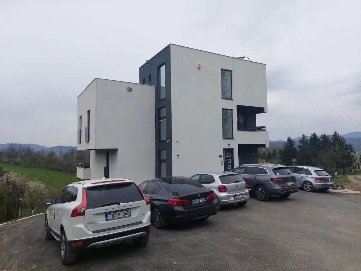 Deluxe Feliciano Apartments