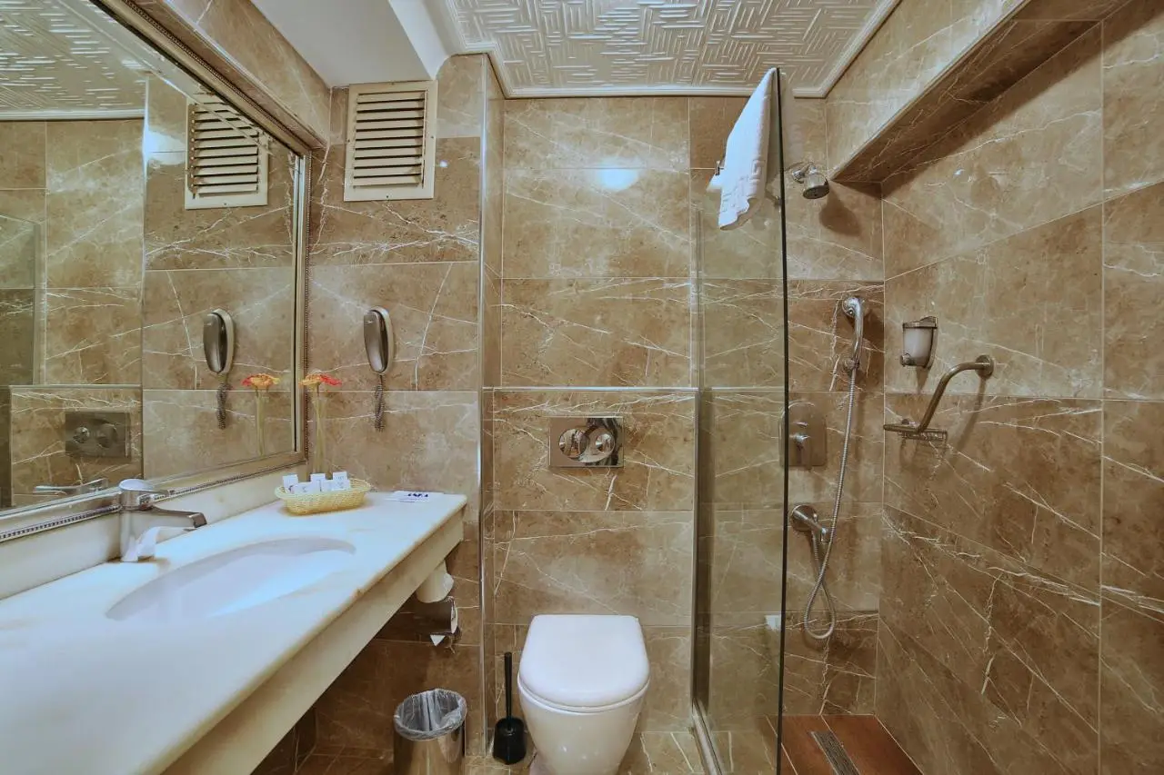 Grand Anka Hotel