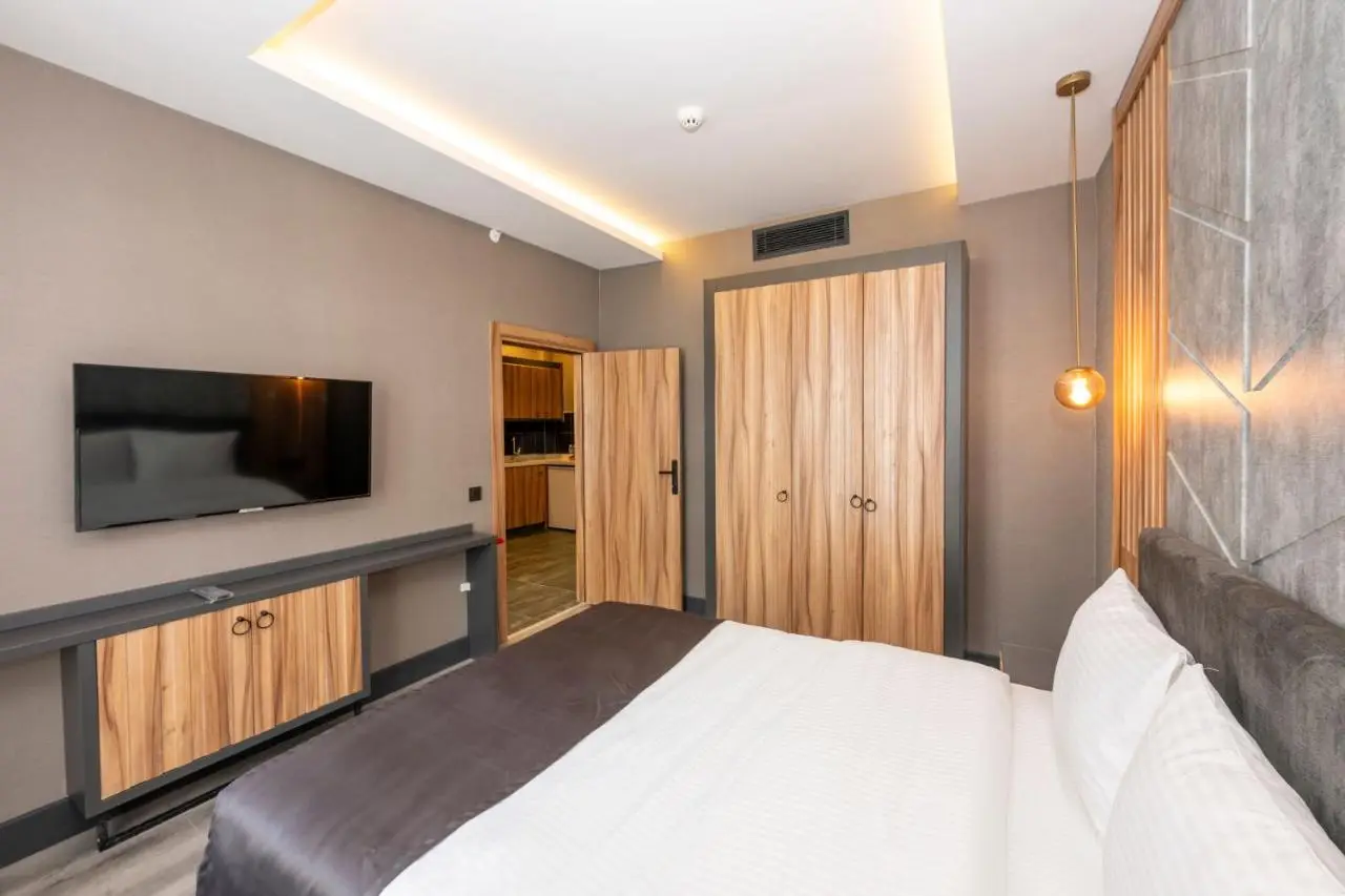 The Nirvanas Hotel