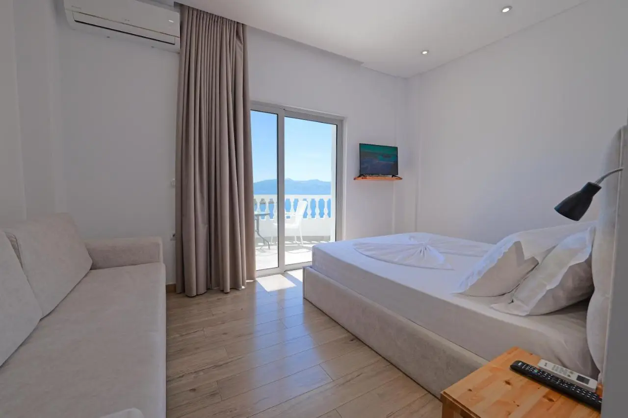 Villa Juna Beach
