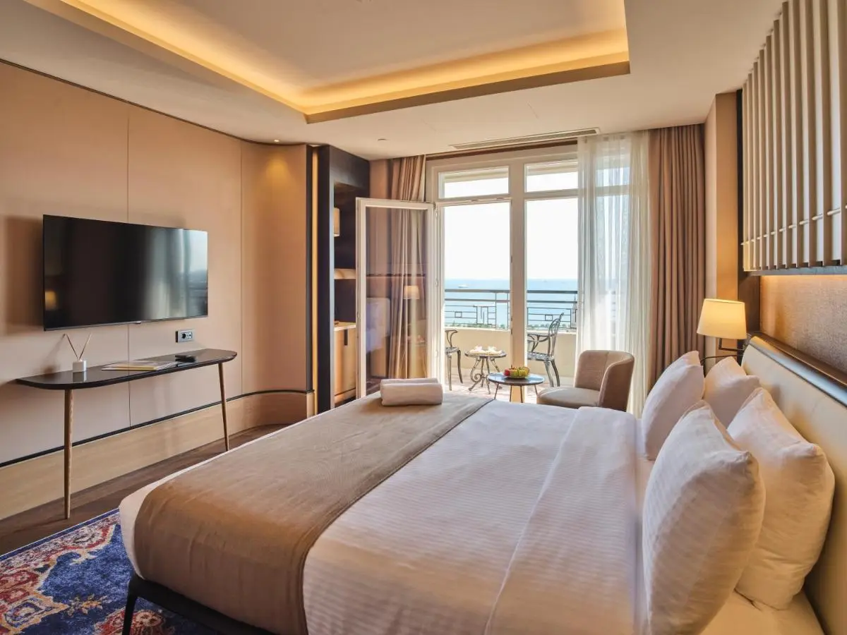 Four-G Hotel Premium