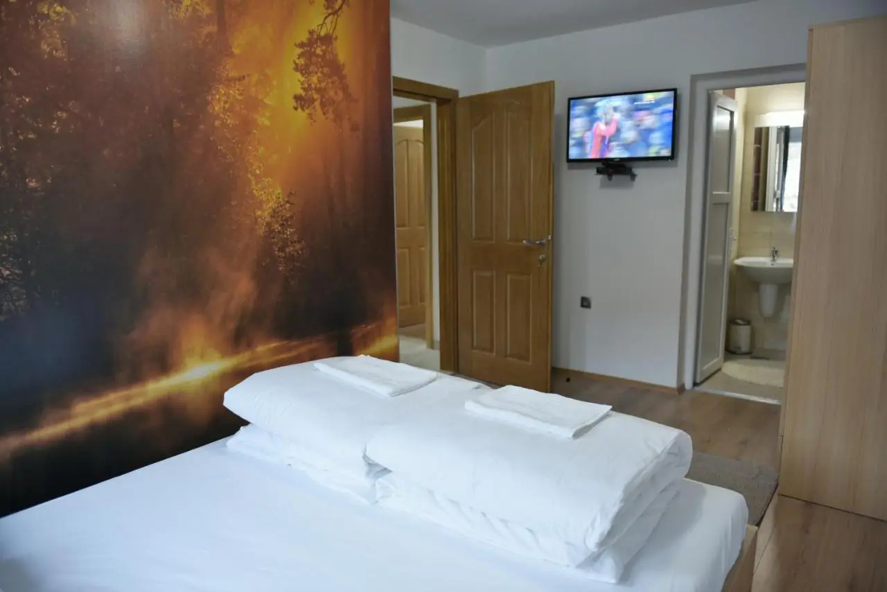 Motel Alibi