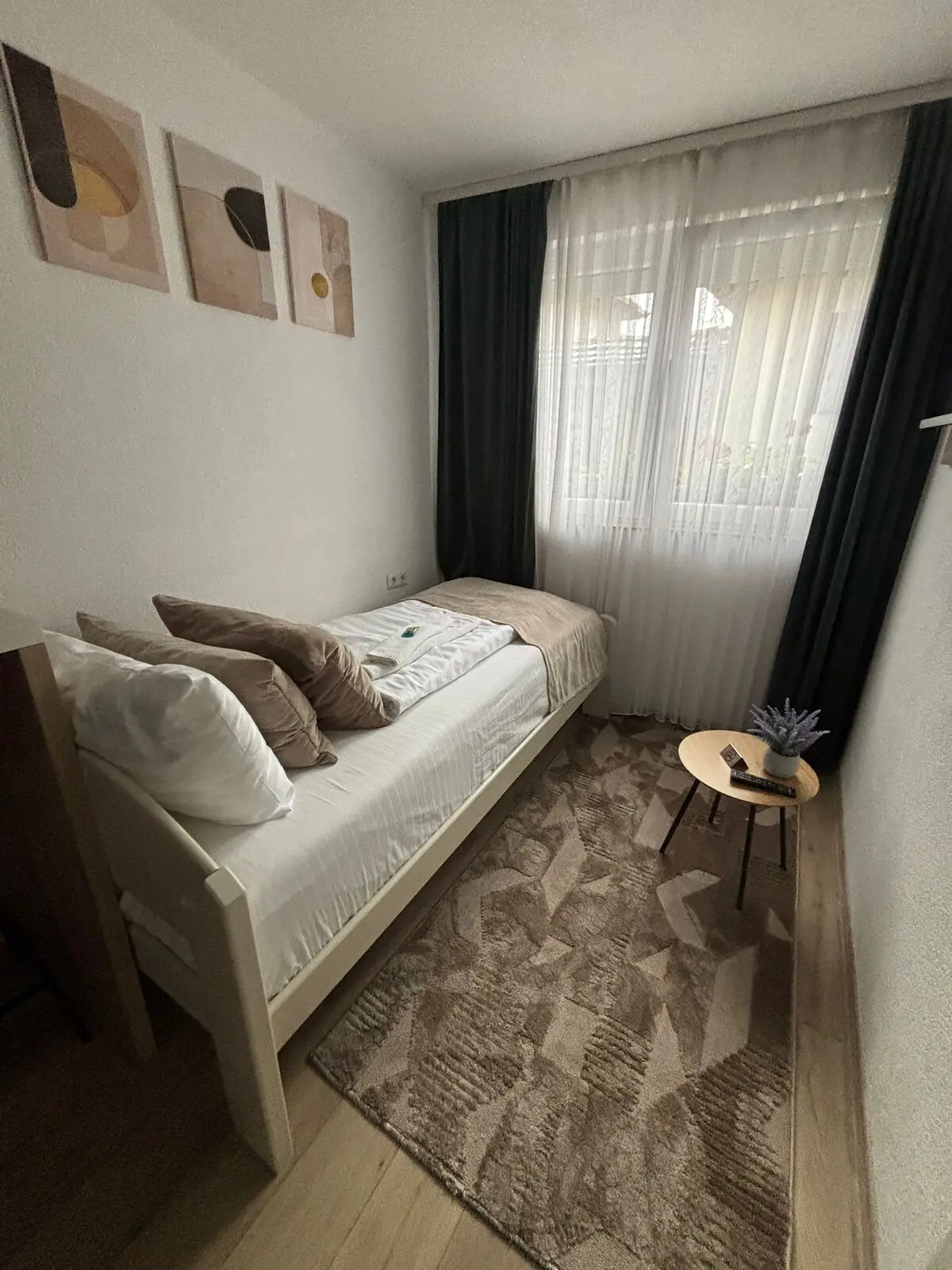 Cozy Solo Studio