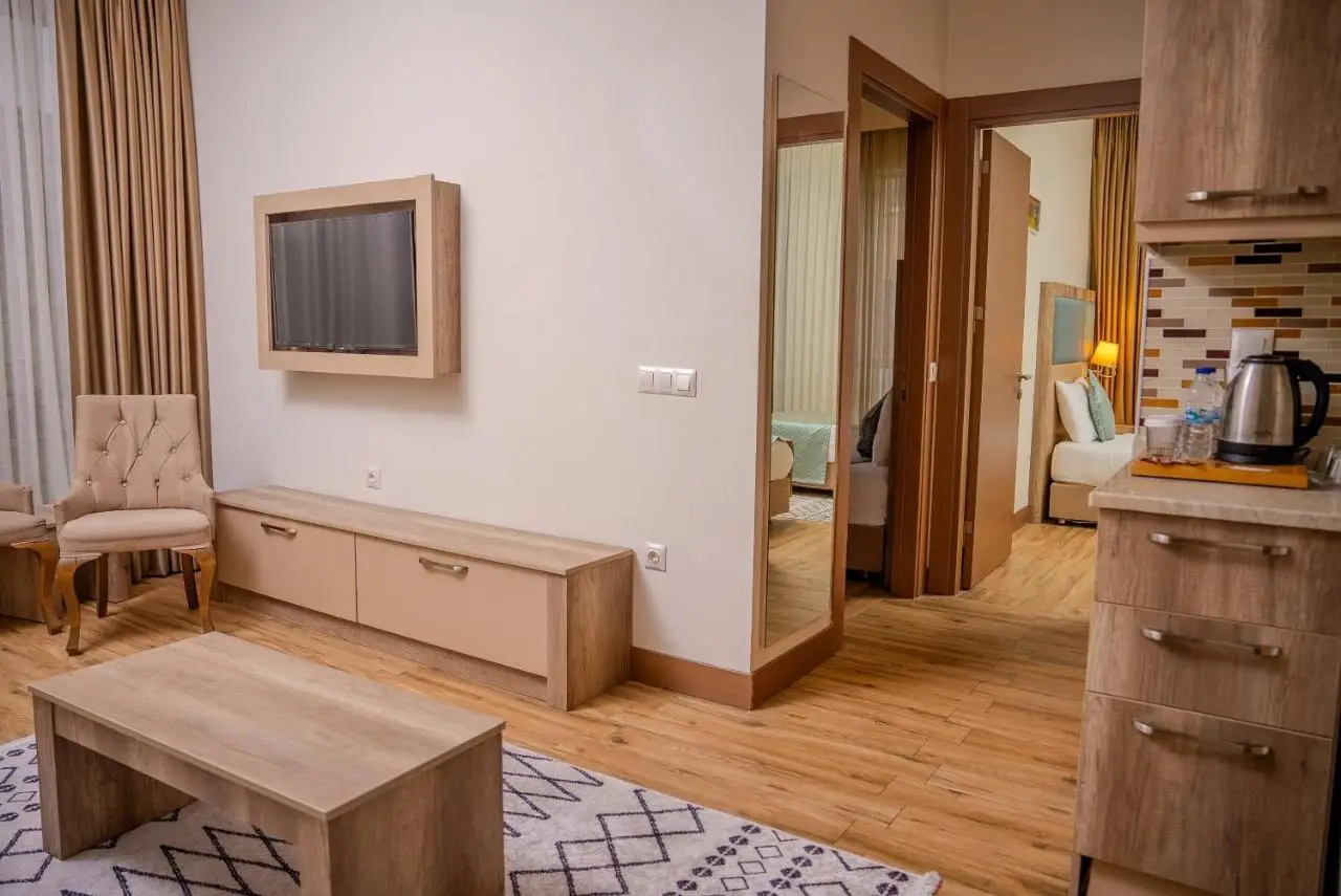 Mari Suites Hotel
