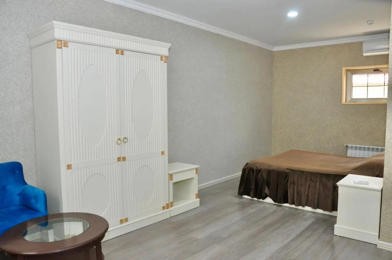 Deluxe Family Hotel