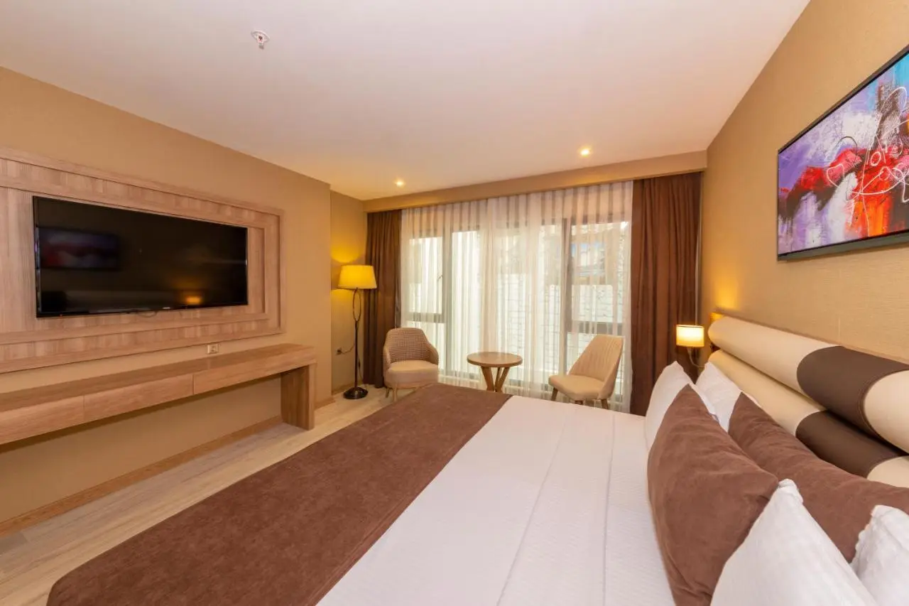 38 Hotel