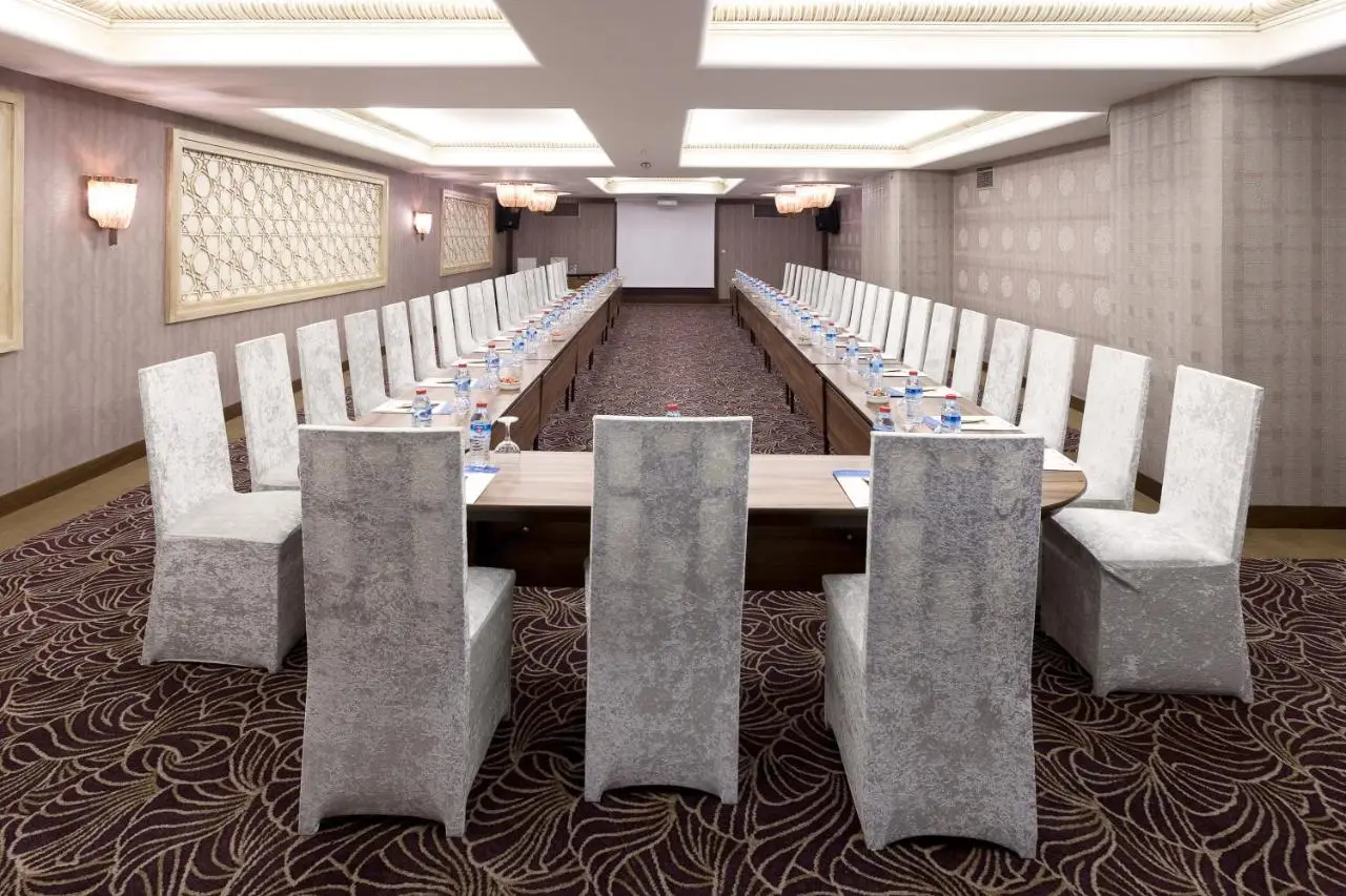 Grand Anka Hotel