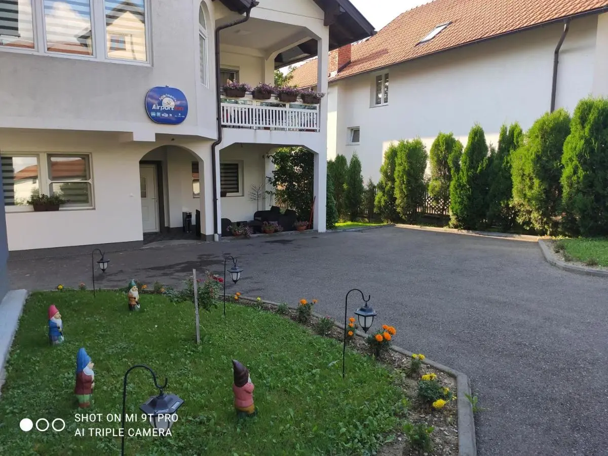 Apartments Airport Inn