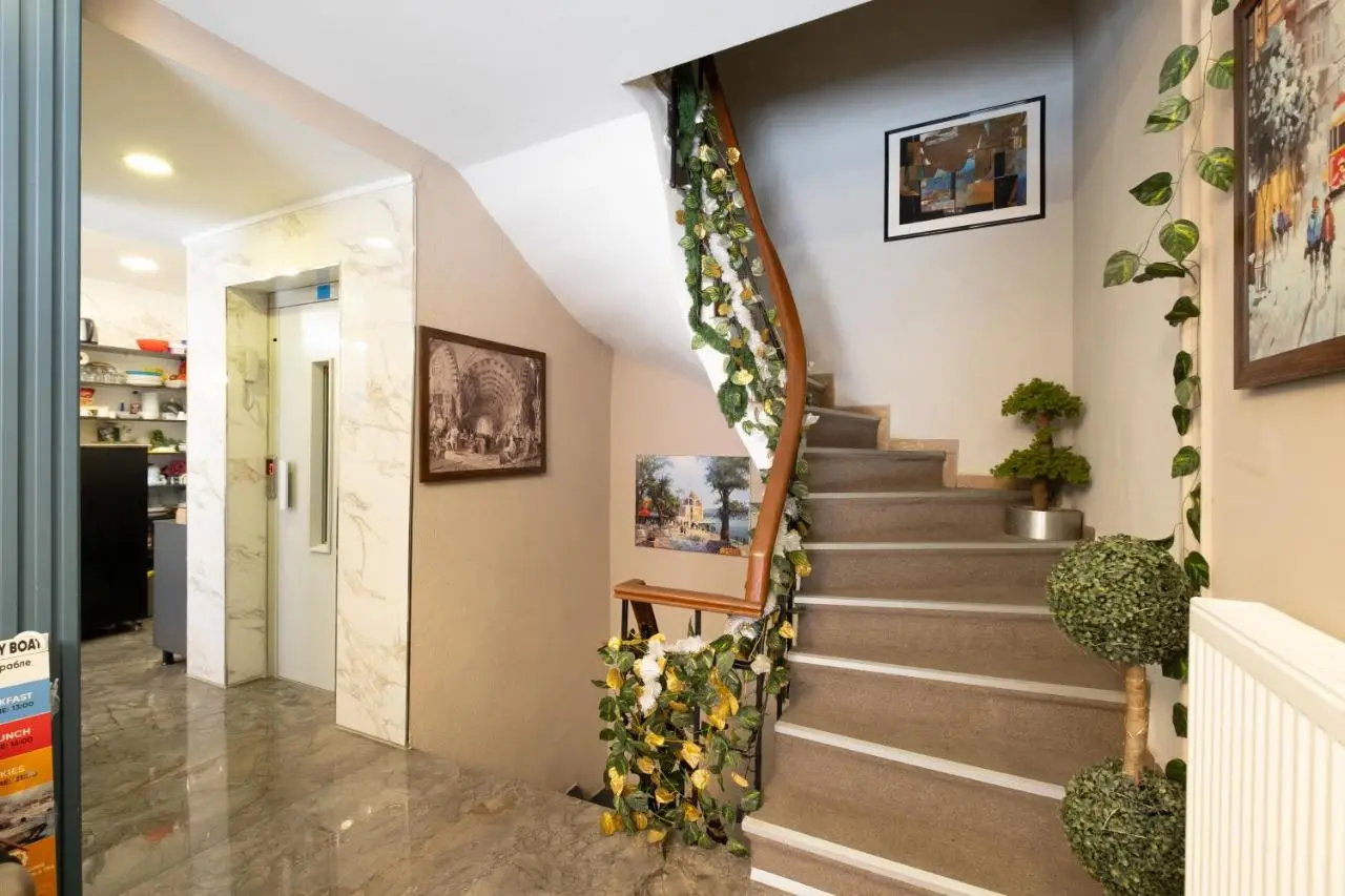Megalos Galata Hotel