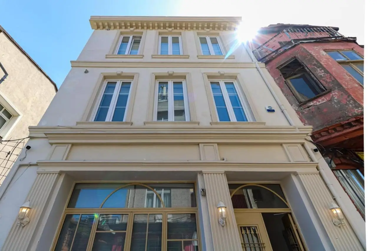 Balatella Suites