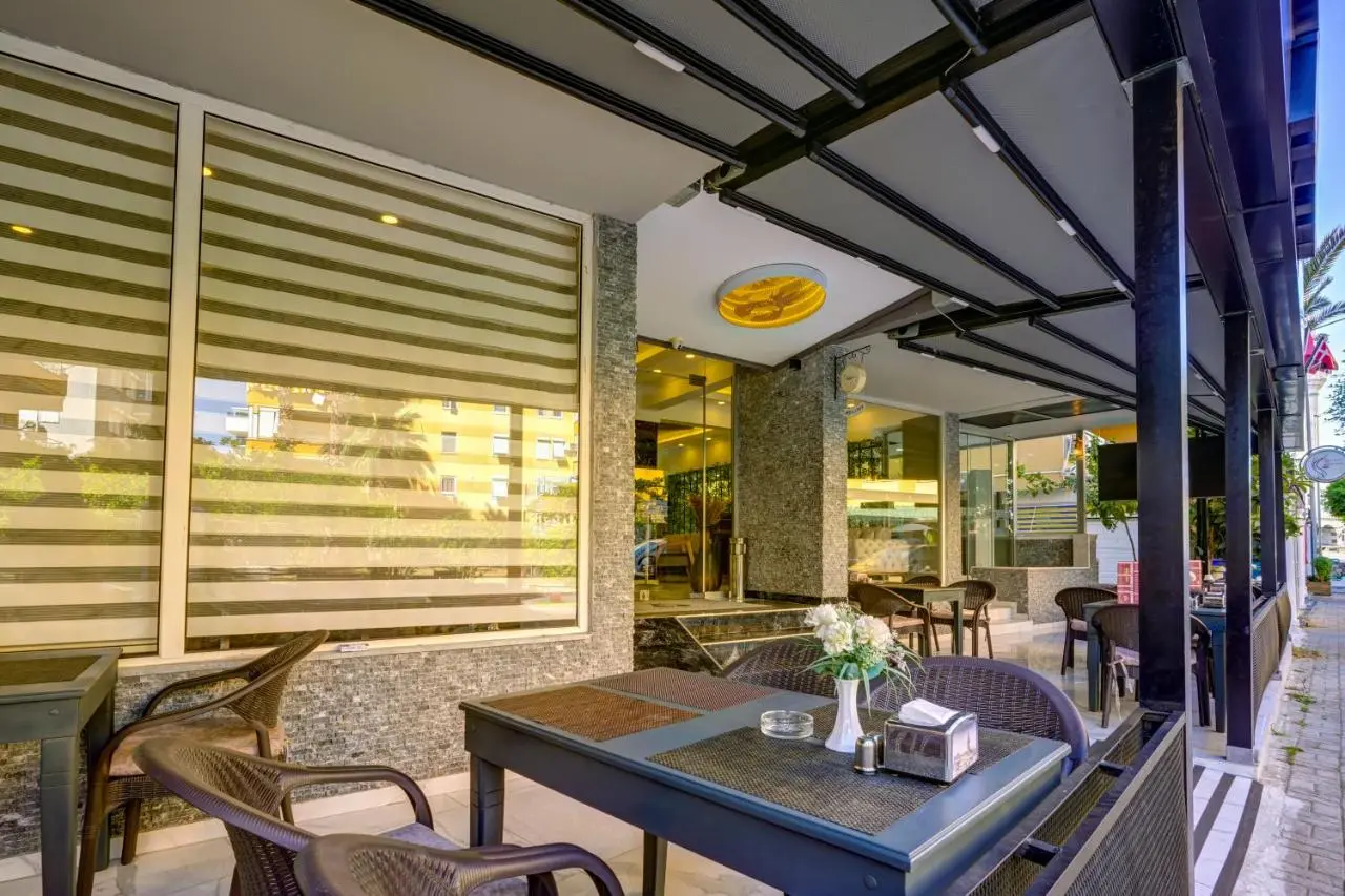 Miss Cleopatra Hotel