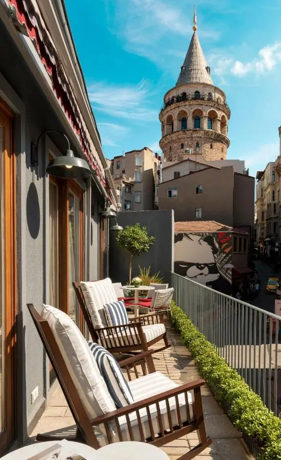 Ecole St. Pierre Hotel