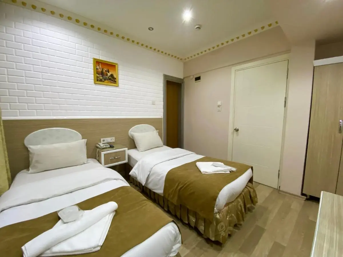 Grand Oral Hotel