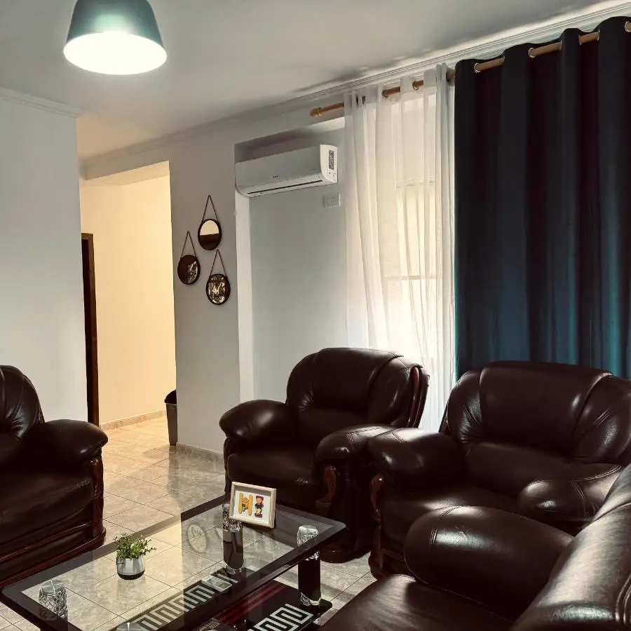 Hi5 Rooms