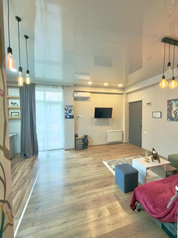 Apartment Pirveli