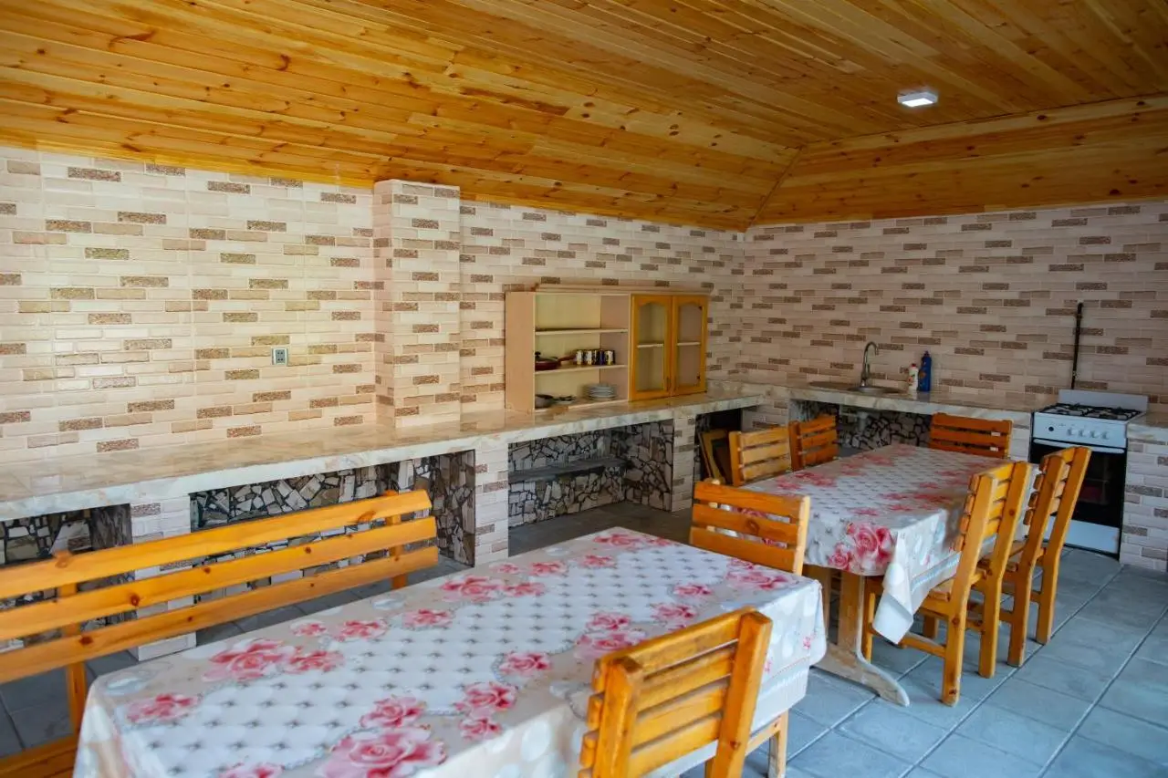 Bibi Qonaq evi Gostevoy Dom