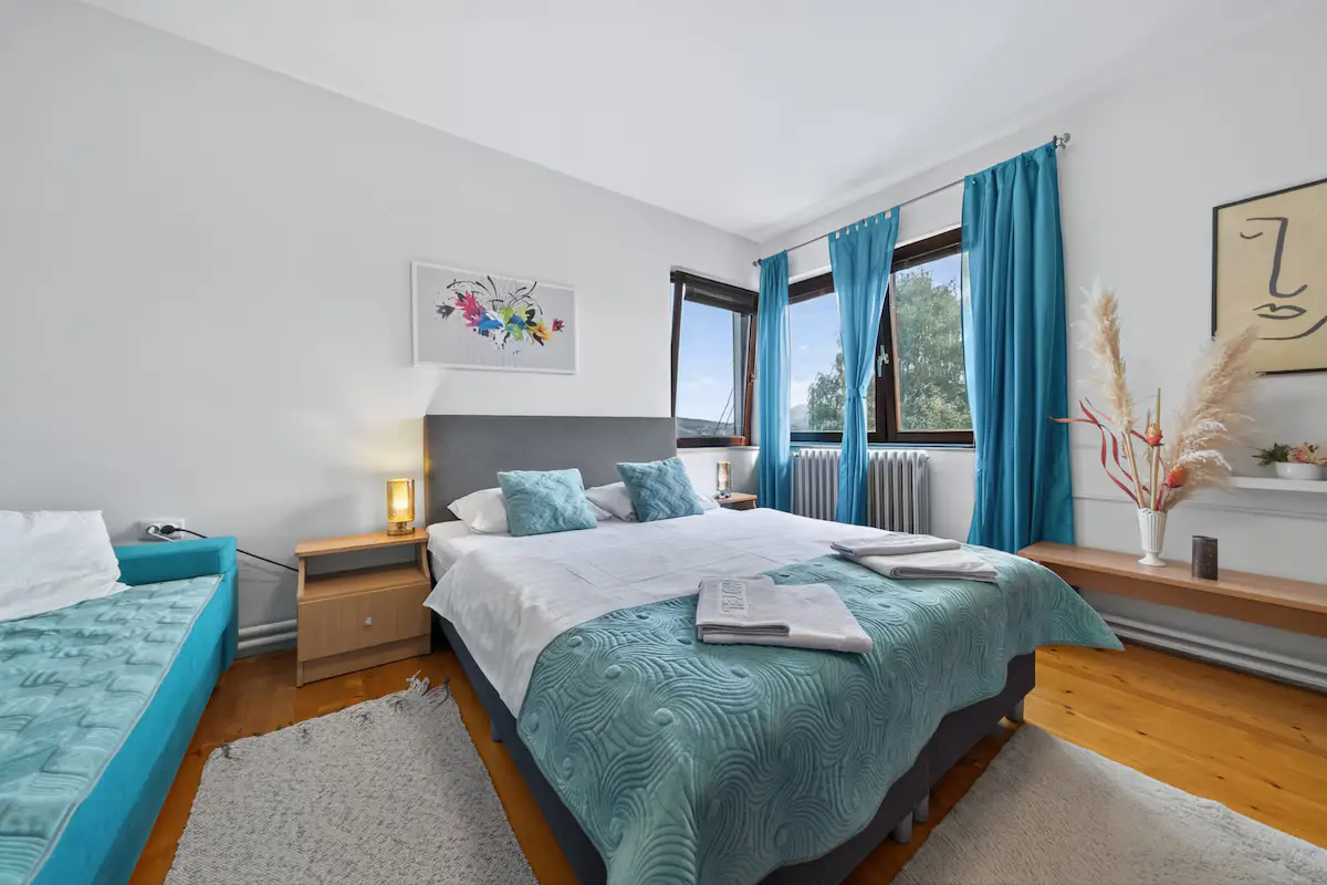 Apartment 110 m2 * 4 bedrooms * up to 13 people