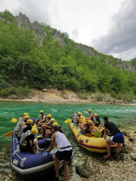 Hostel Raft Neretva