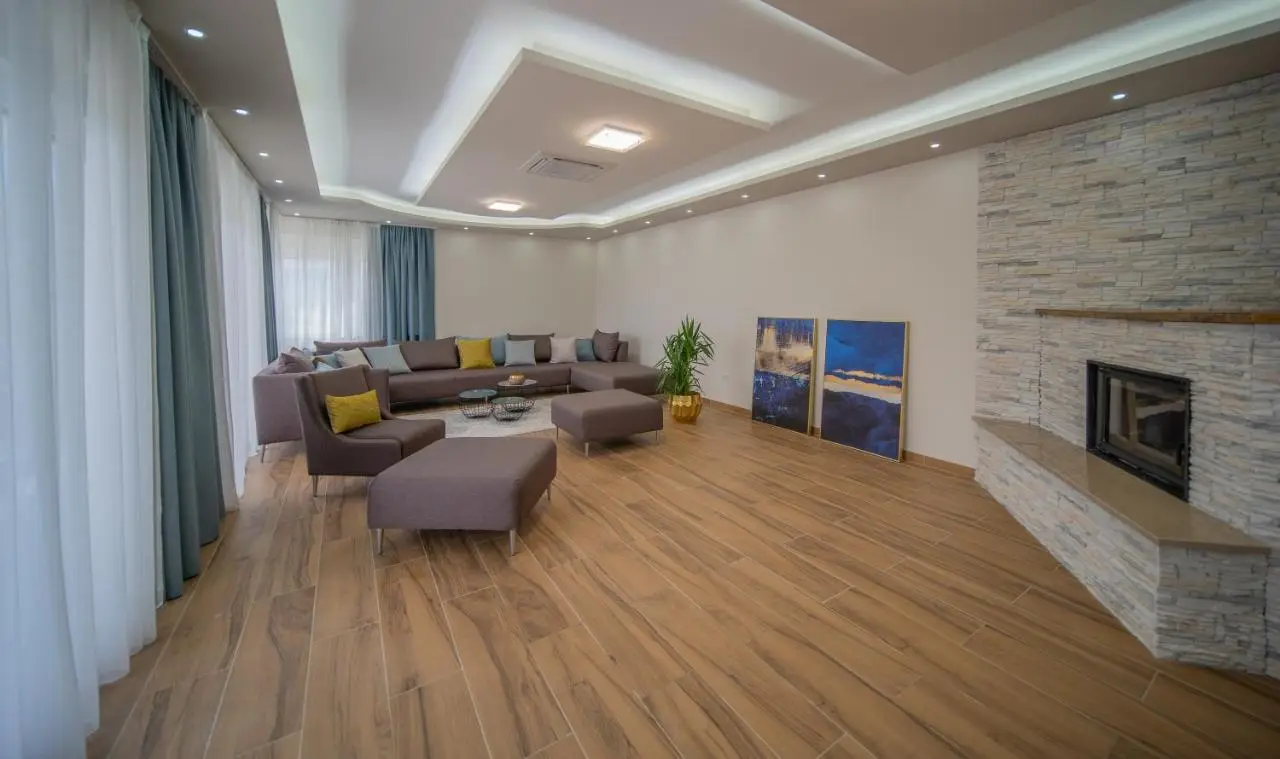 Al Hayat Apartments
