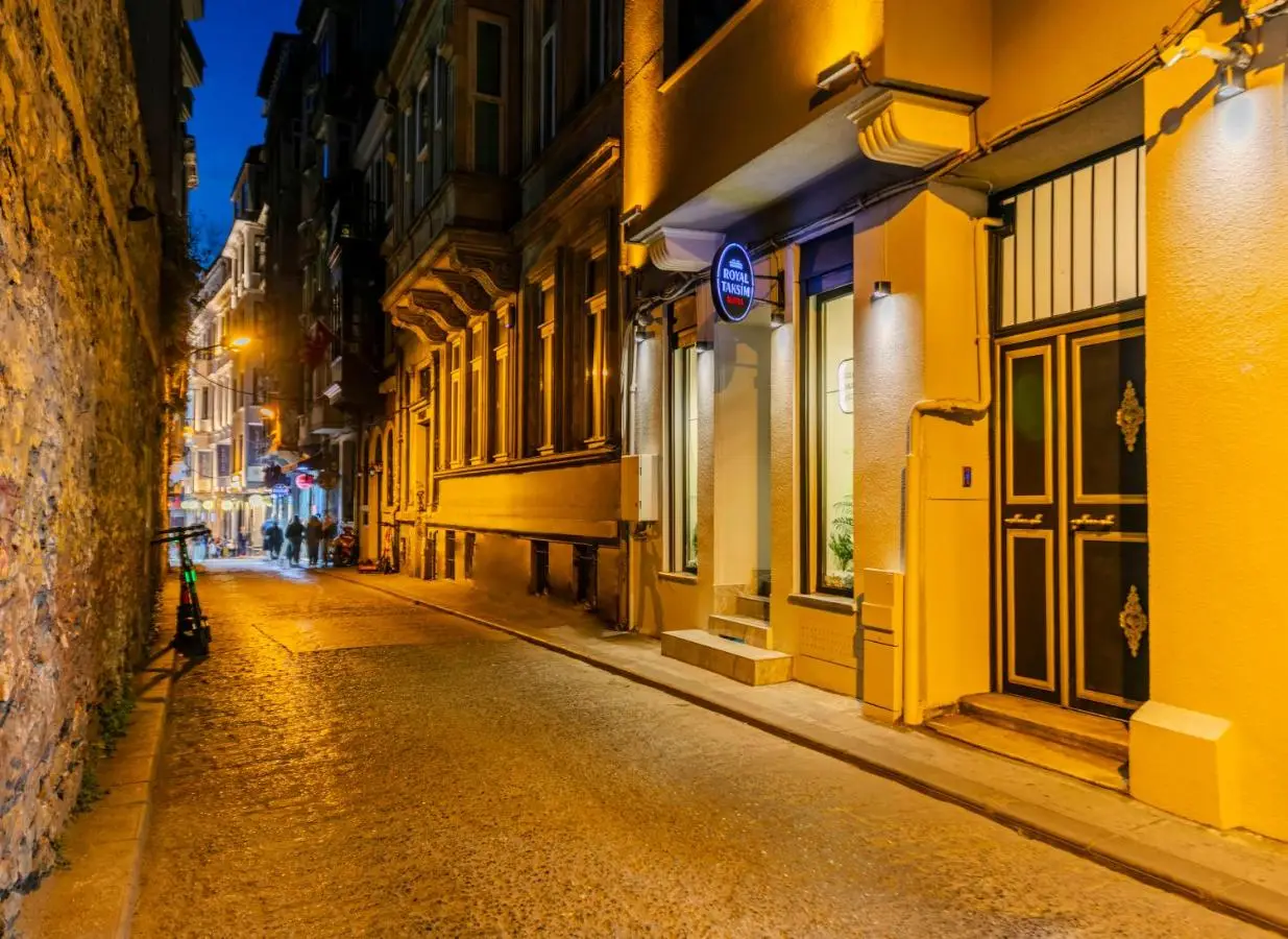 ROYAL TAKSIM SUITES