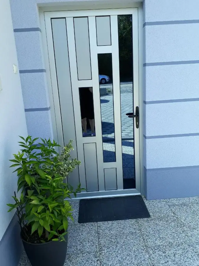 Private Home Rifat
