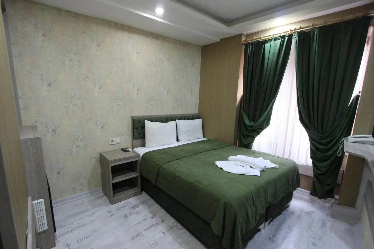 Kaya Madrid Hotel